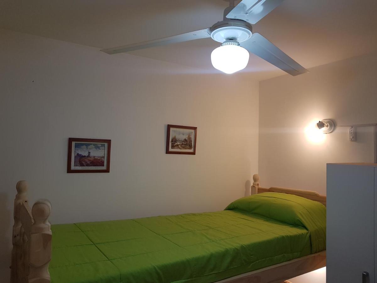 בואנוס איירס Habitacion Con Bano Privado Un Piso Por Escalera מראה חיצוני תמונה